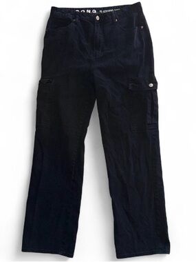 Black Cargo Pants with Side Pockets